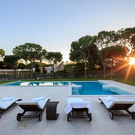 Villa Pinhal Velho With Pool By Homing *
