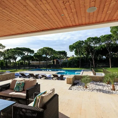 Villa Pinhal Velho With Pool By Homing *