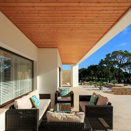 Pinhal Velho With Pool By Homing